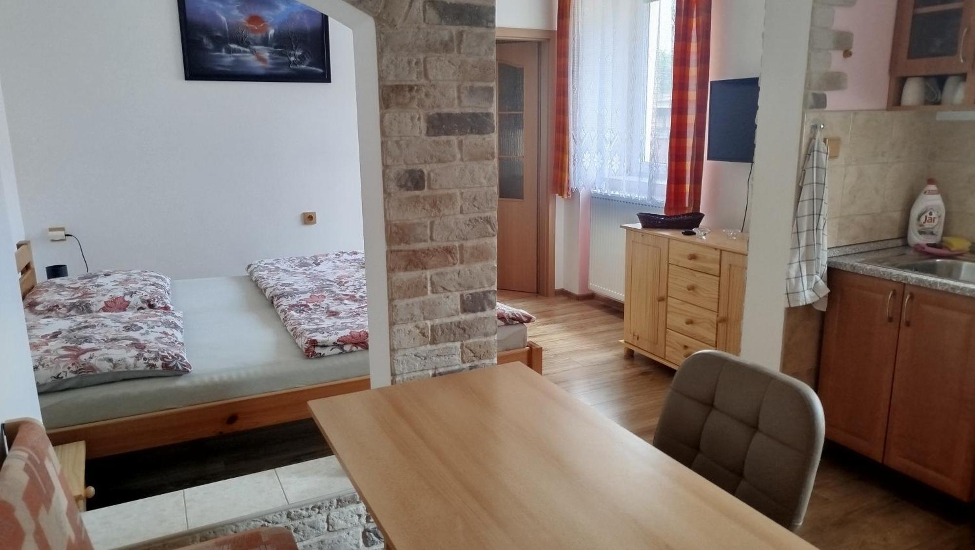 Apartmany Pod Baruncinou Skolou Česká Skalice エクステリア 写真